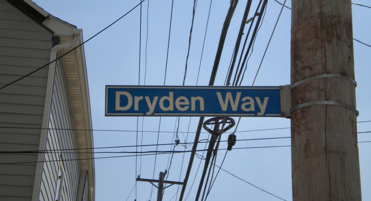 Dryden Way, Pittsburgh
