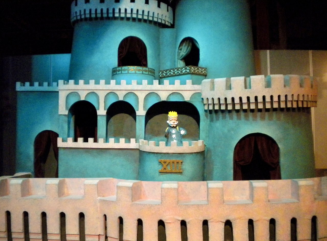 Heinz History Center - Mister Rogers
set - Castle